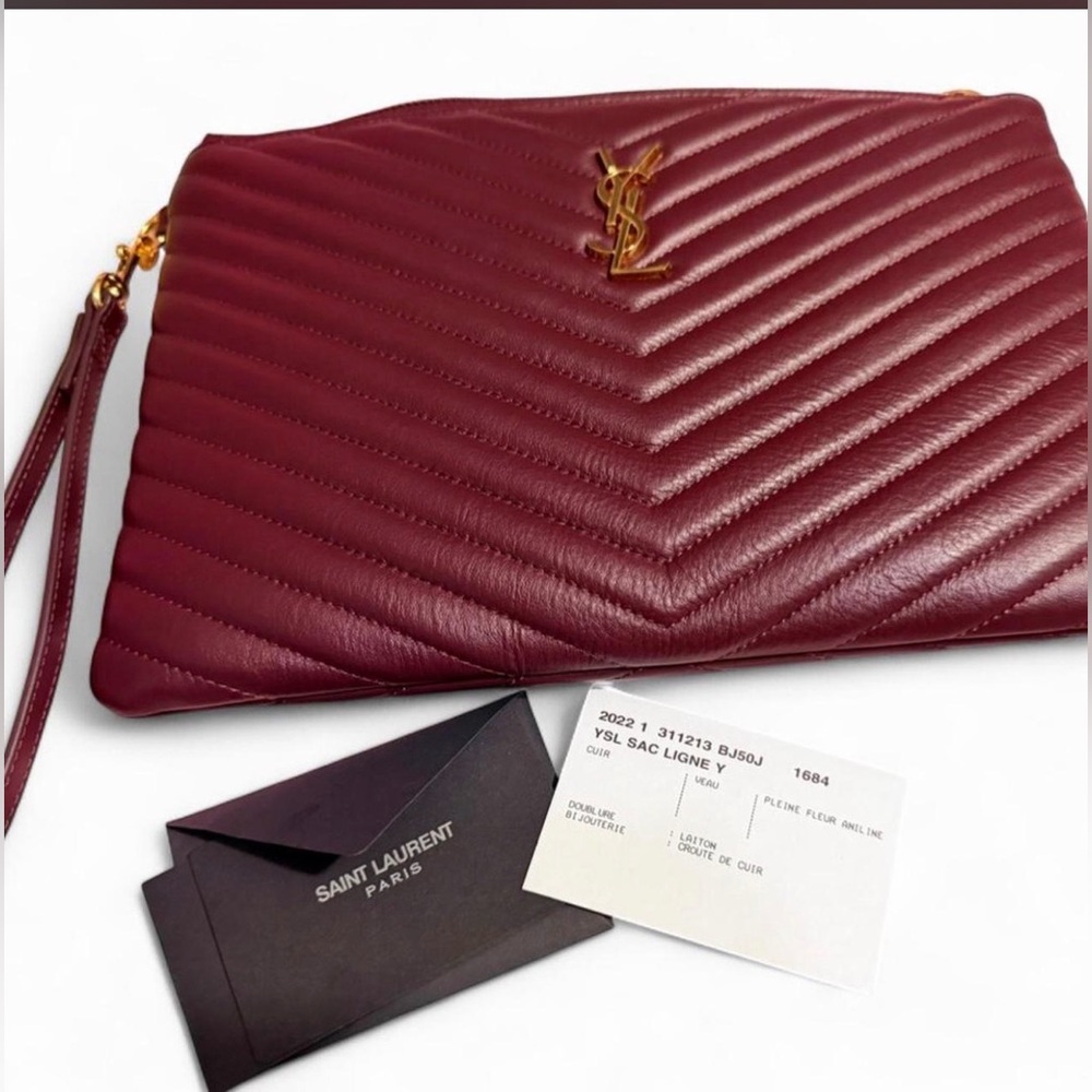 💌Saint Laurent Quilted Leather Wristlet Clutch in burgundy with Gold Hardware